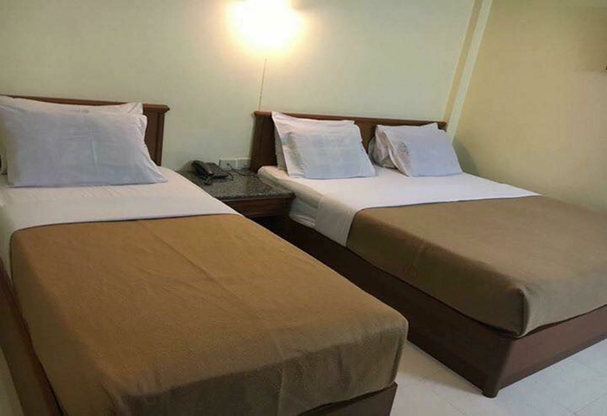 Lisa Chiang Mai Hotel ภายนอก รูปภาพ